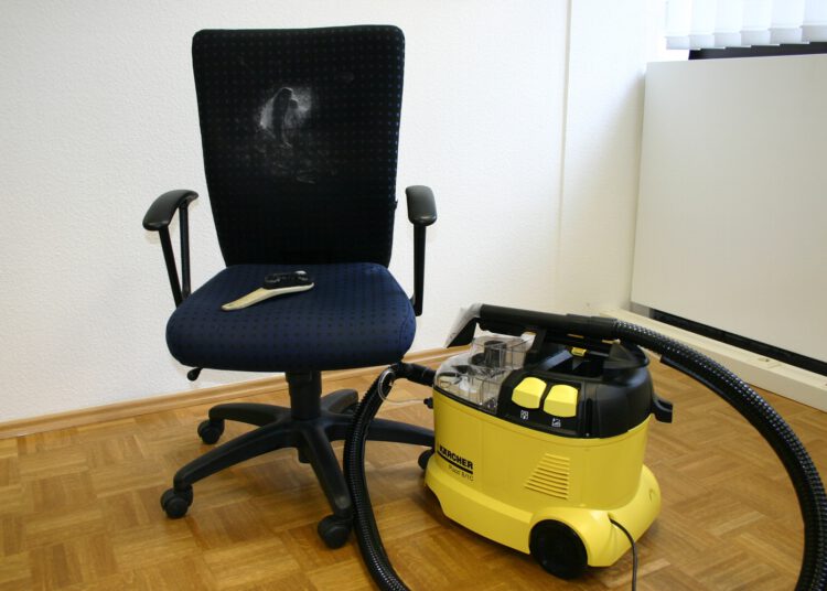 Reinigung Bürostühle